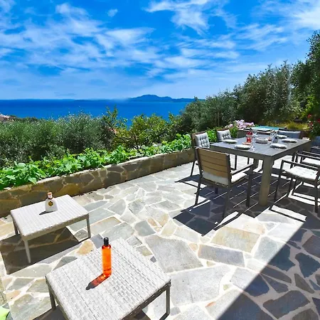 The Sea-view - 500m From The Beach Apartment